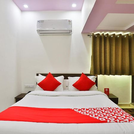 Hotel O Navjivan Watuwa Екстериор снимка