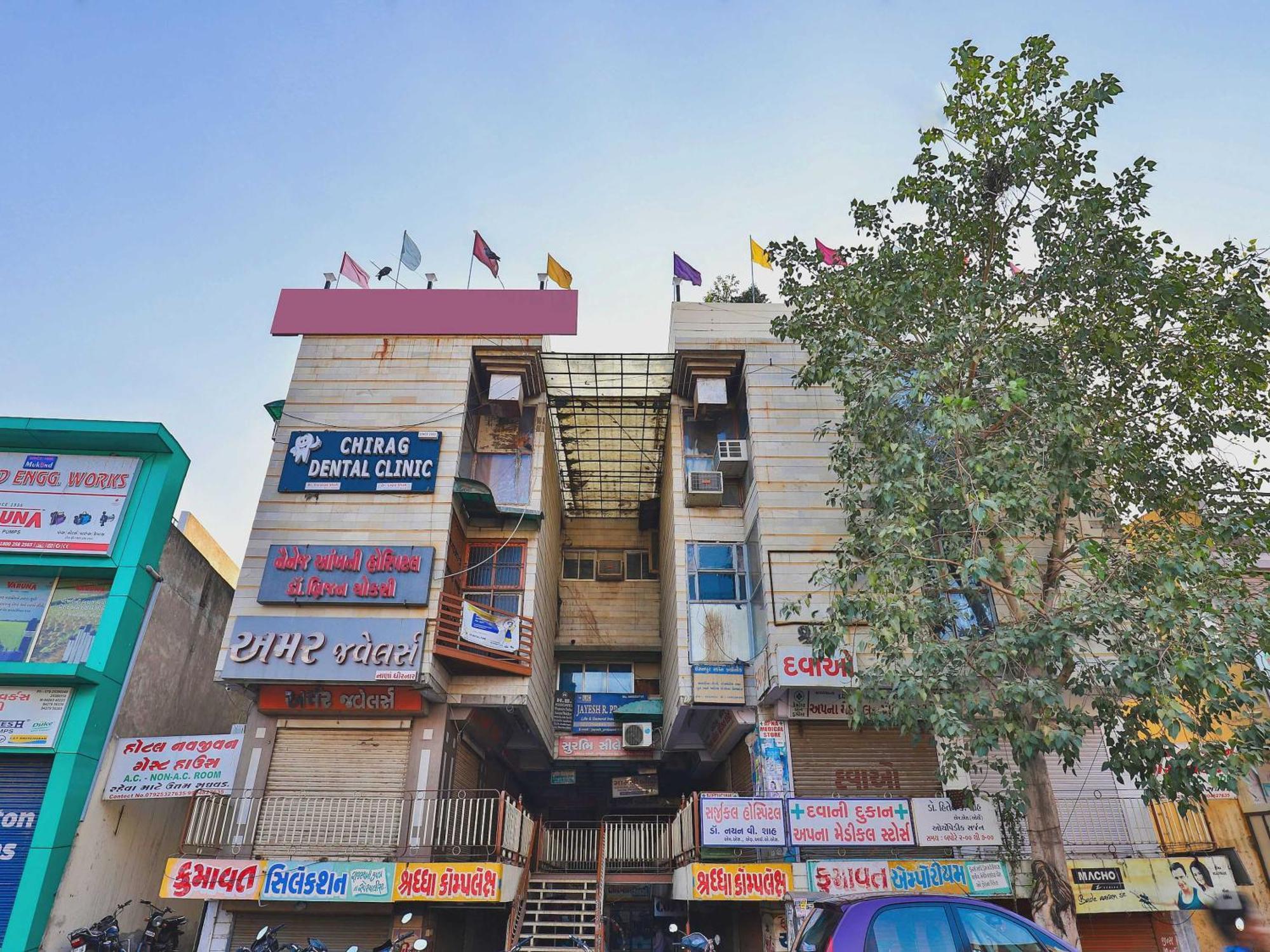 Hotel O Navjivan Watuwa Екстериор снимка