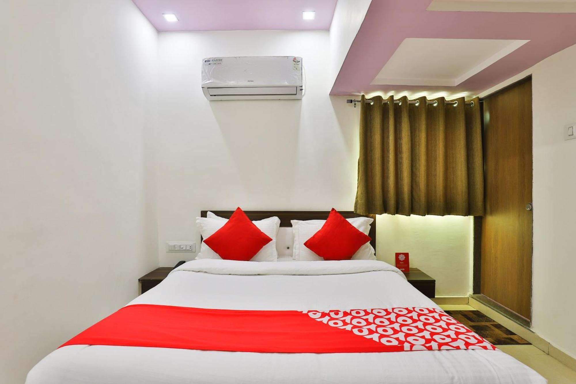 Hotel O Navjivan Watuwa Екстериор снимка