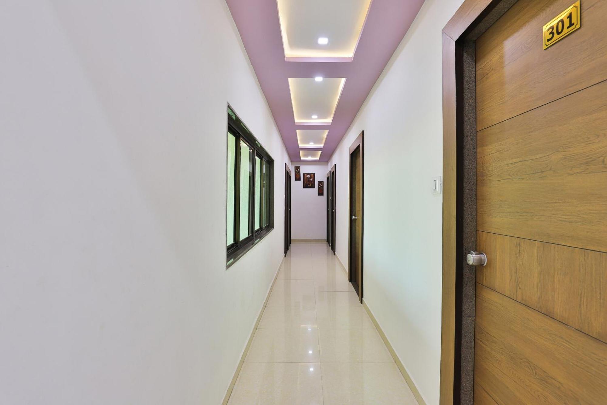 Hotel O Navjivan Watuwa Екстериор снимка